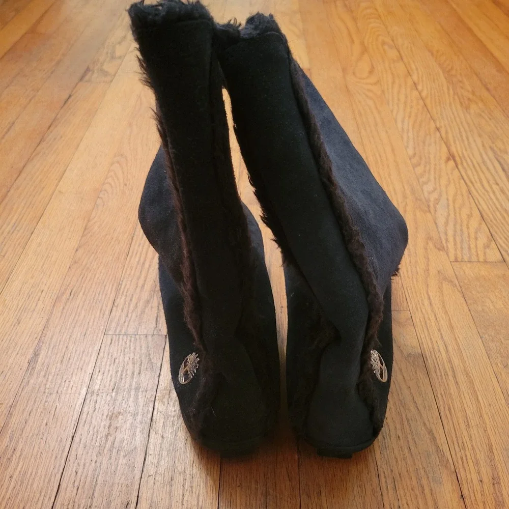 Timberland 11W Boots Black Suede Faux Fur Trim Mid Calf 61643 MUKLUK Winter